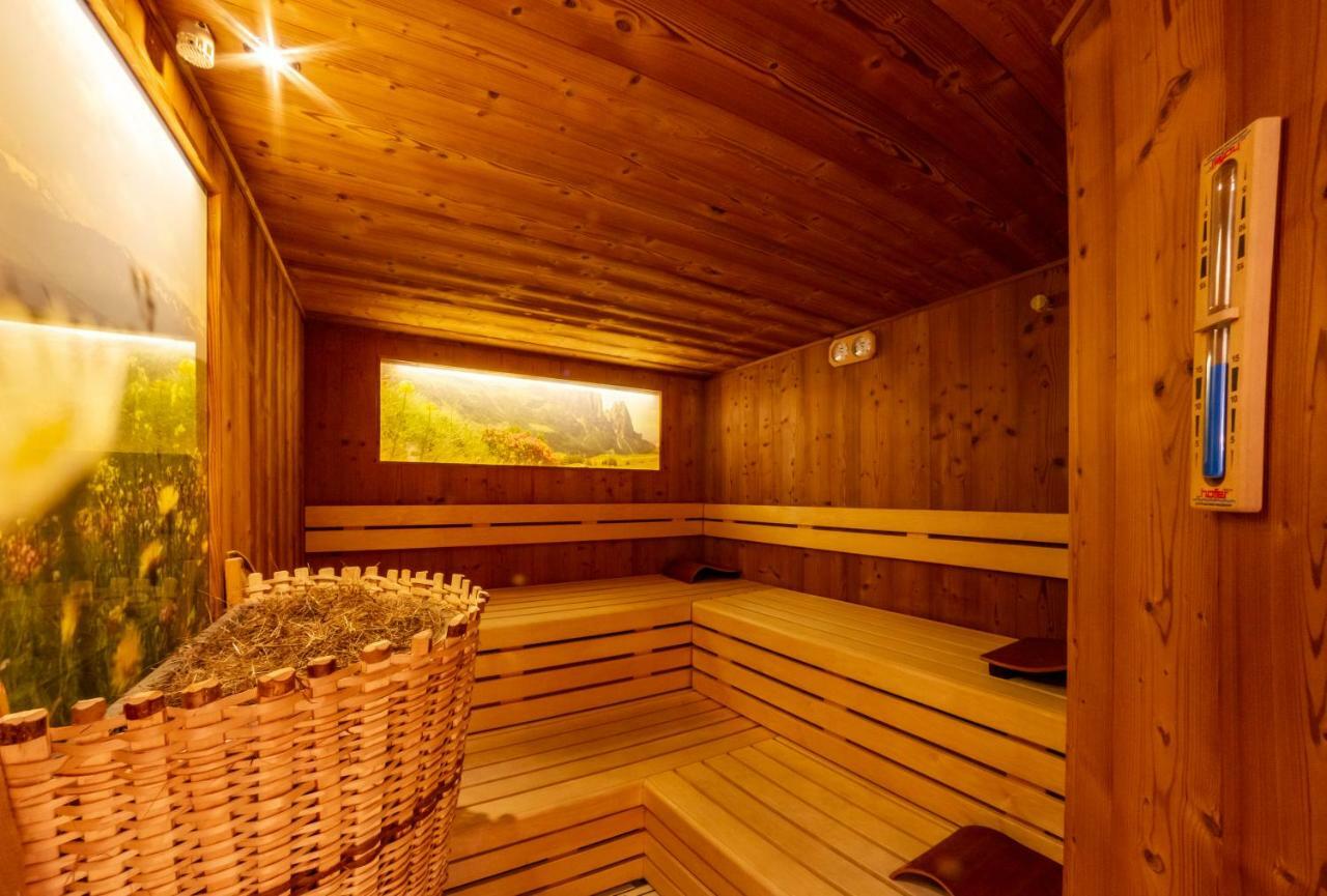 Hotel Castel Oswald Von Wolkenstein Castelrotto Dış mekan fotoğraf