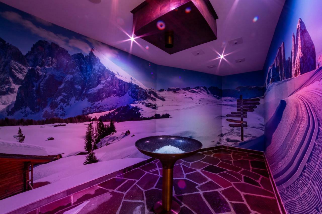Hotel Castel Oswald Von Wolkenstein Castelrotto Dış mekan fotoğraf